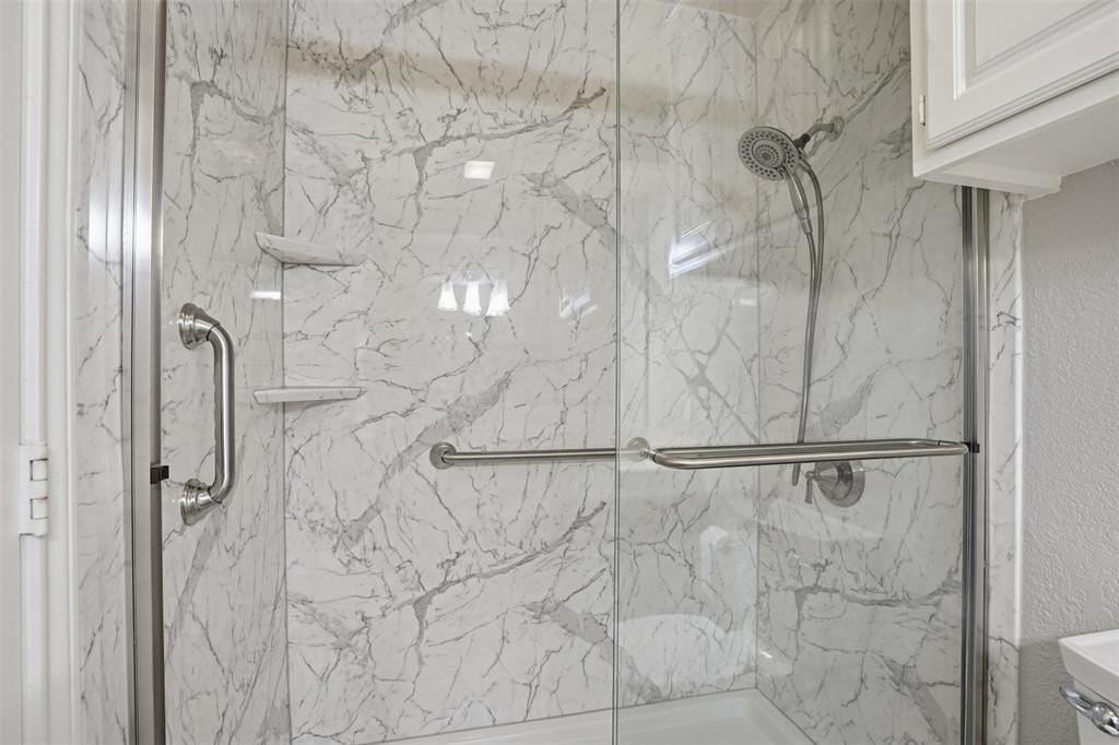 5845 Water Ridge Dr - Photo 6 of 28