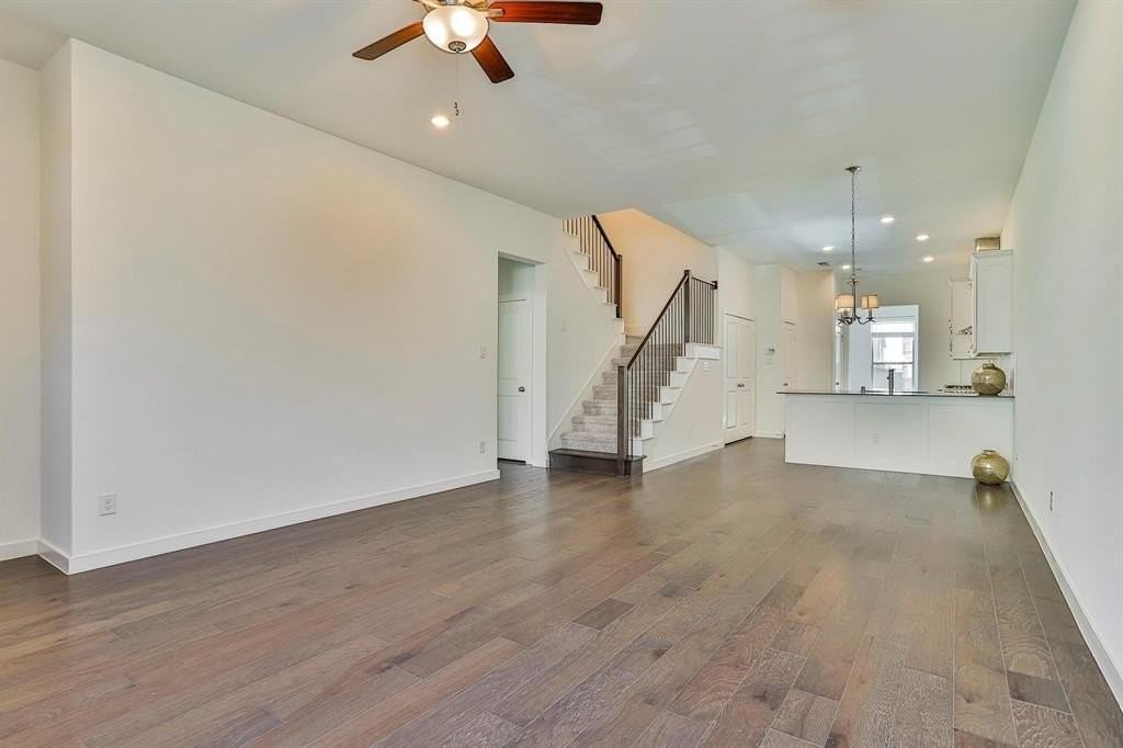 1187 Lake City Ave - Photo 4 of 27