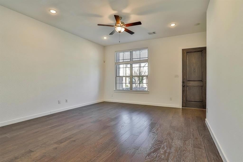 1187 Lake City Ave - Photo 6 of 27