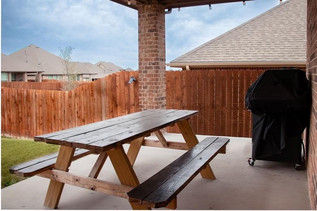 15224 Holly Bay Ct - Photo 3 of 24