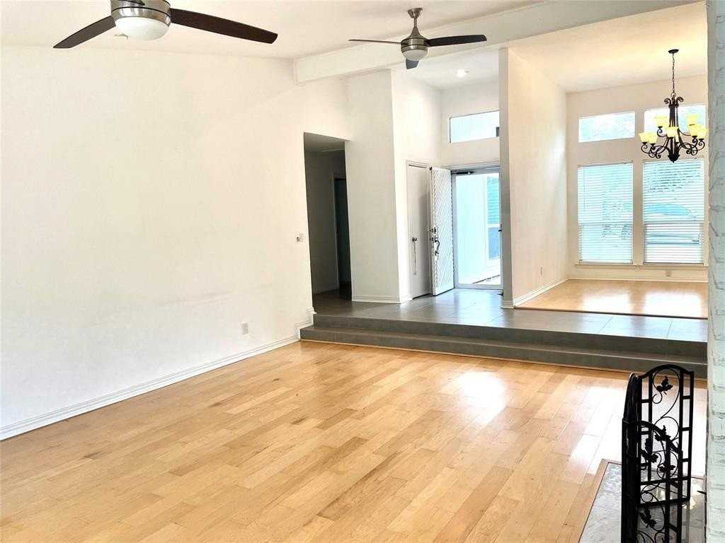 1827 Rhinevalley Dr - Photo 3 of 28