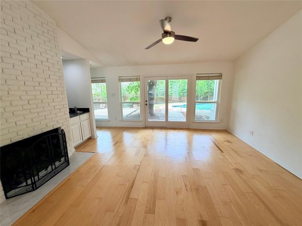 1827 Rhinevalley Dr - Photo 4 of 28