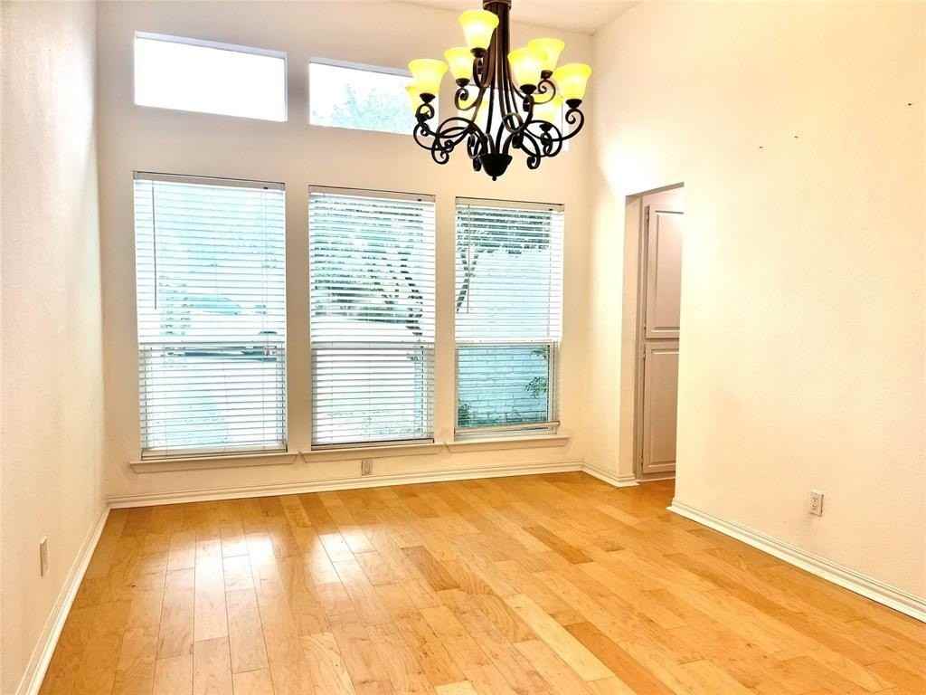 1827 Rhinevalley Dr - Photo 6 of 28