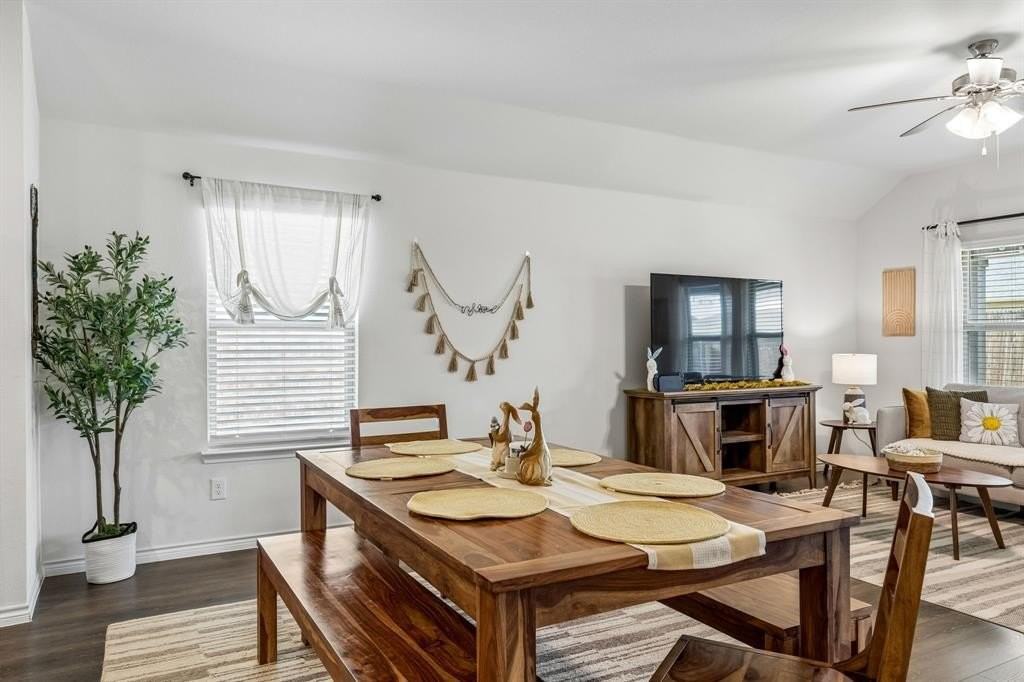 502 Calm Springs Dr - Photo 5 of 12