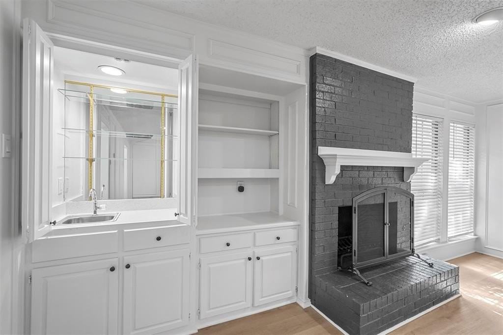 4028 Saint Christopher Ln - Photo 3 of 20