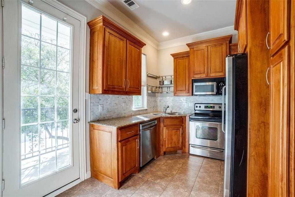 5827 Lewis St - Photo 3 of 24