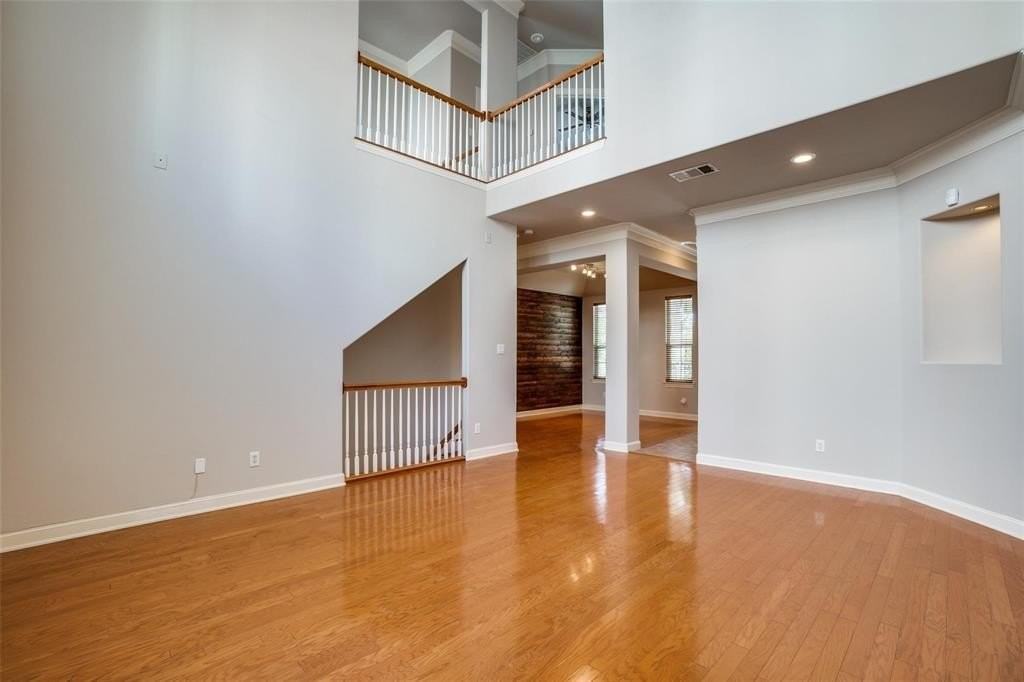 5827 Lewis St - Photo 6 of 24