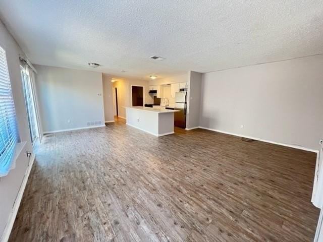 8928 Greenmound Ave - Photo 5 of 21