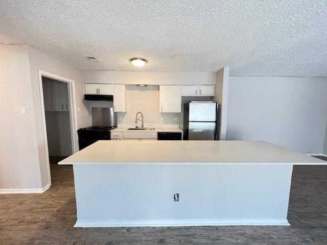 8928 Greenmound Ave - Photo 7 of 21