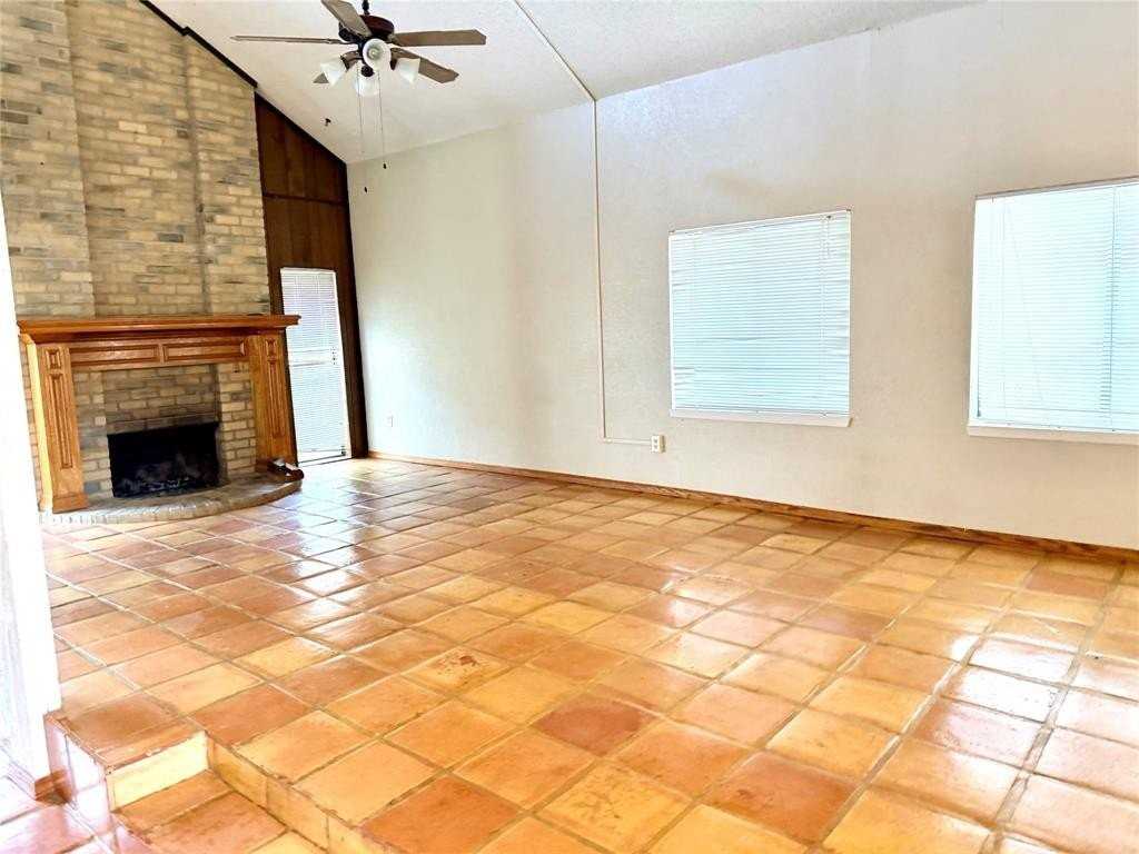 3309 Ivanhoe Ln - Photo 3 of 17