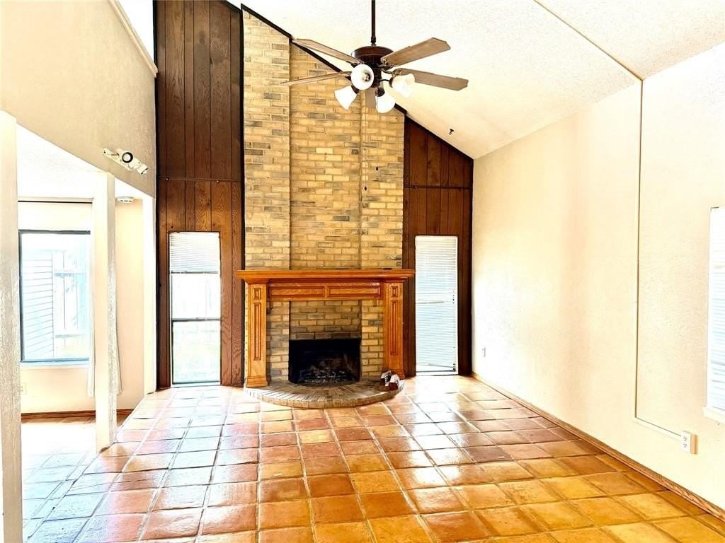 3309 Ivanhoe Ln - Photo 4 of 17