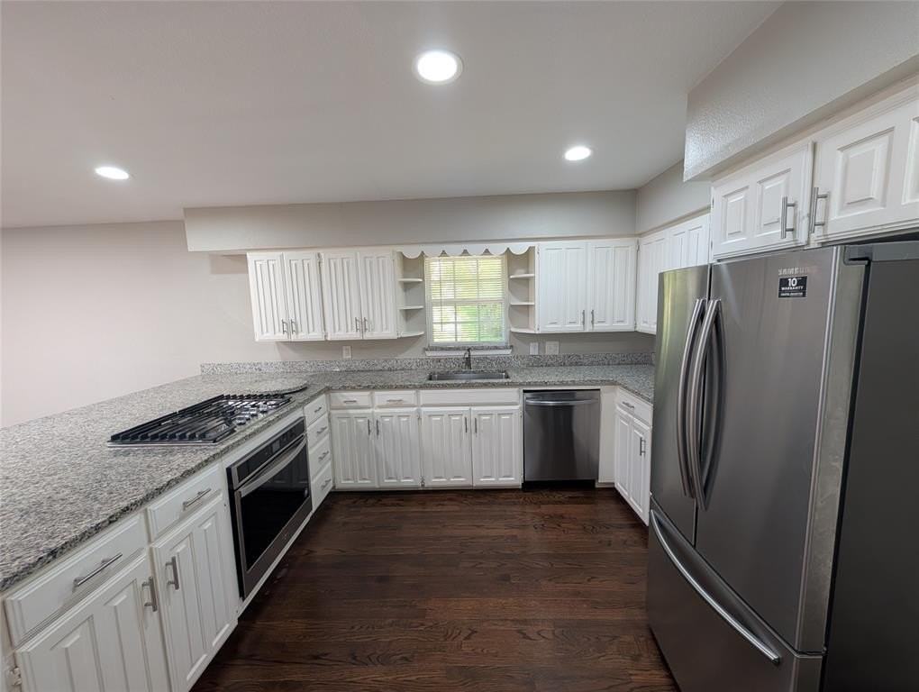 806 Cedar St - Photo 7 of 19