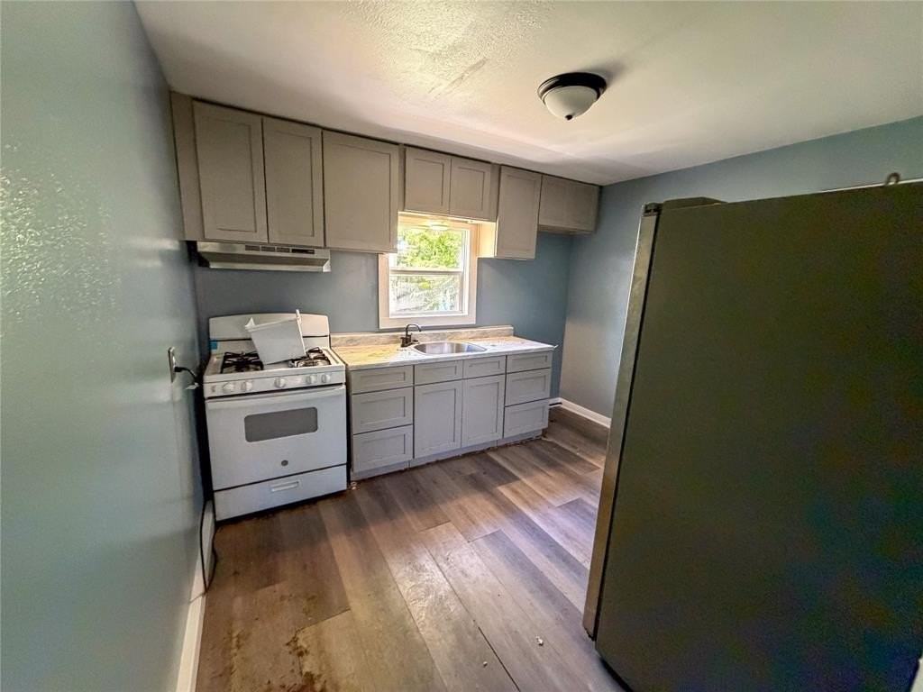 627 E Woodard St - Photo 4 of 8