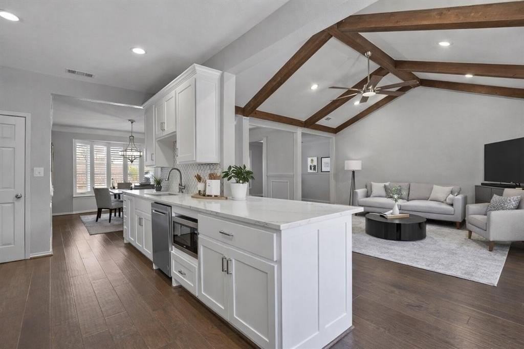 4301 Bellaire Dr S - Photo 6 of 19