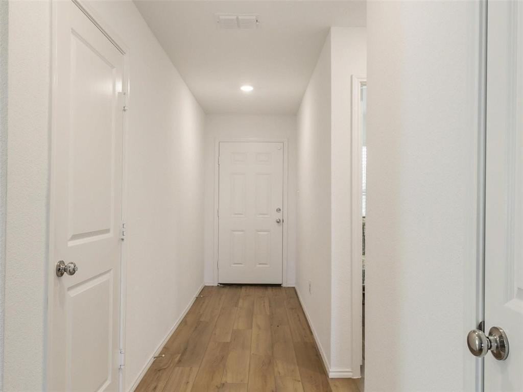 1701 River Crossing Dr - Photo 5 of 19