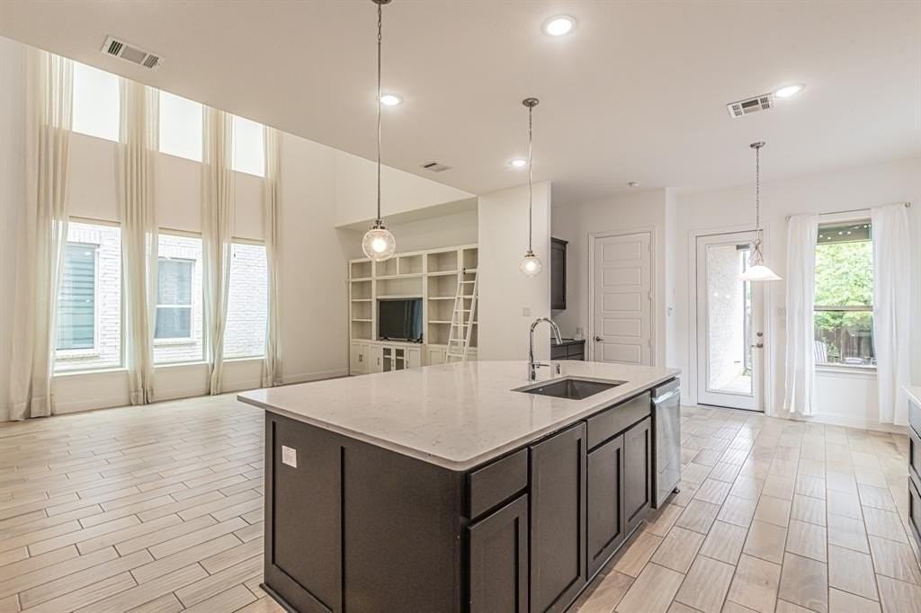 17644 Sequoia Dr - Photo 6 of 38