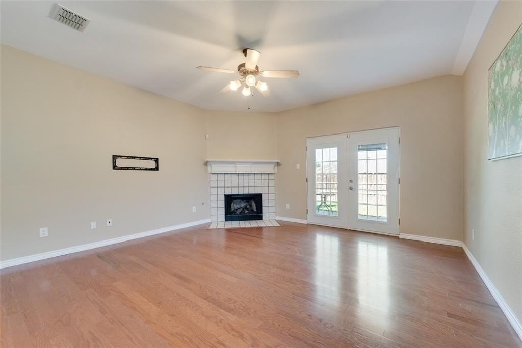 4512 Shade Tree Ct - Photo 3 of 19