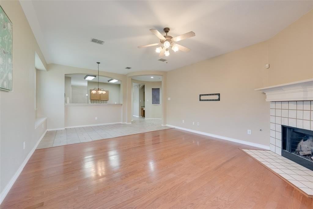 4512 Shade Tree Ct - Photo 4 of 19