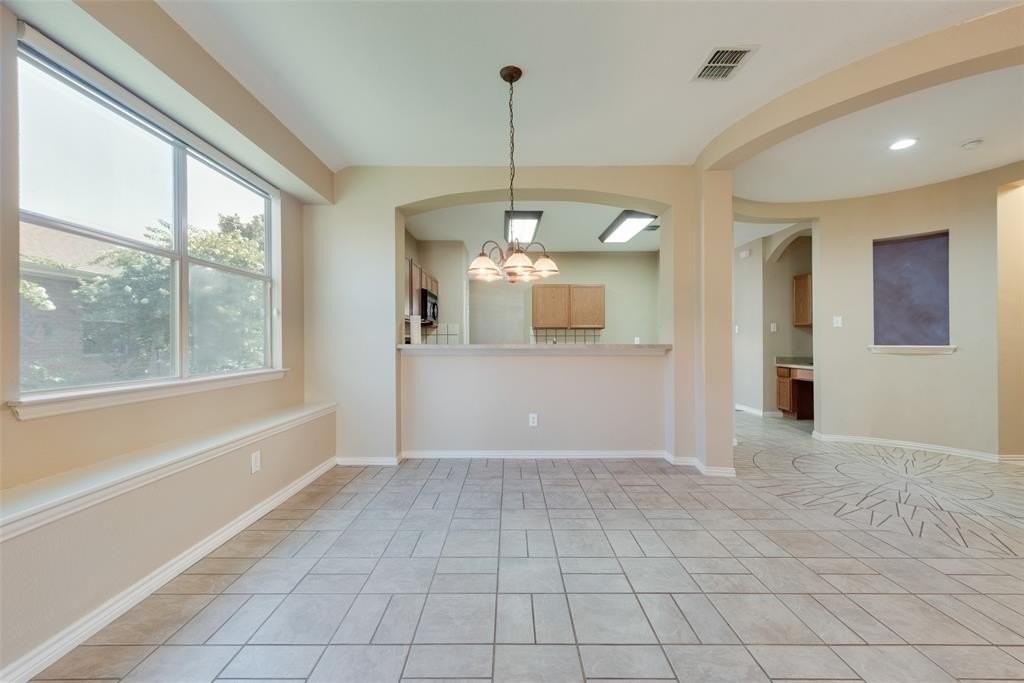 4512 Shade Tree Ct - Photo 5 of 19