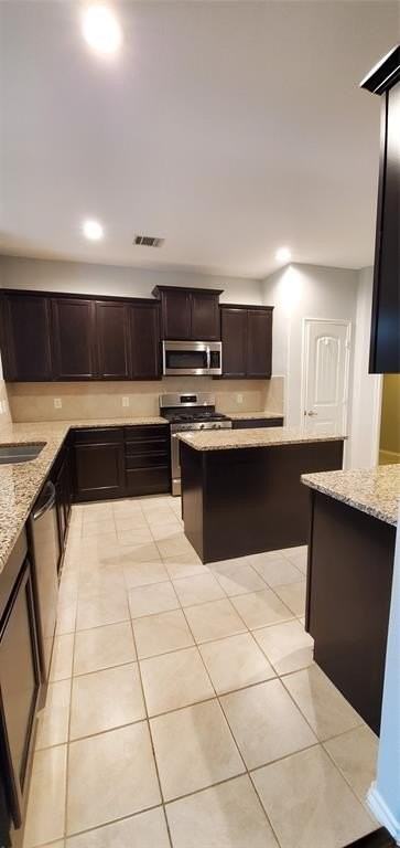 929 Lake Woodland Dr - Photo 6 of 18