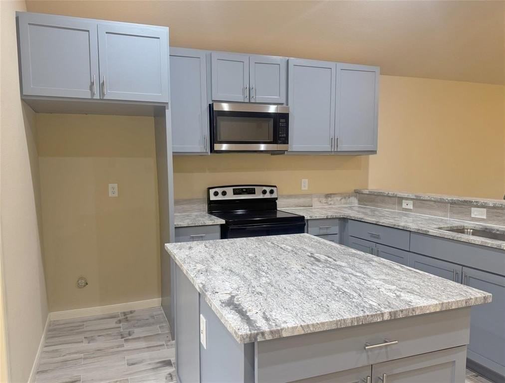 3912 Oneal St - Photo 5 of 18