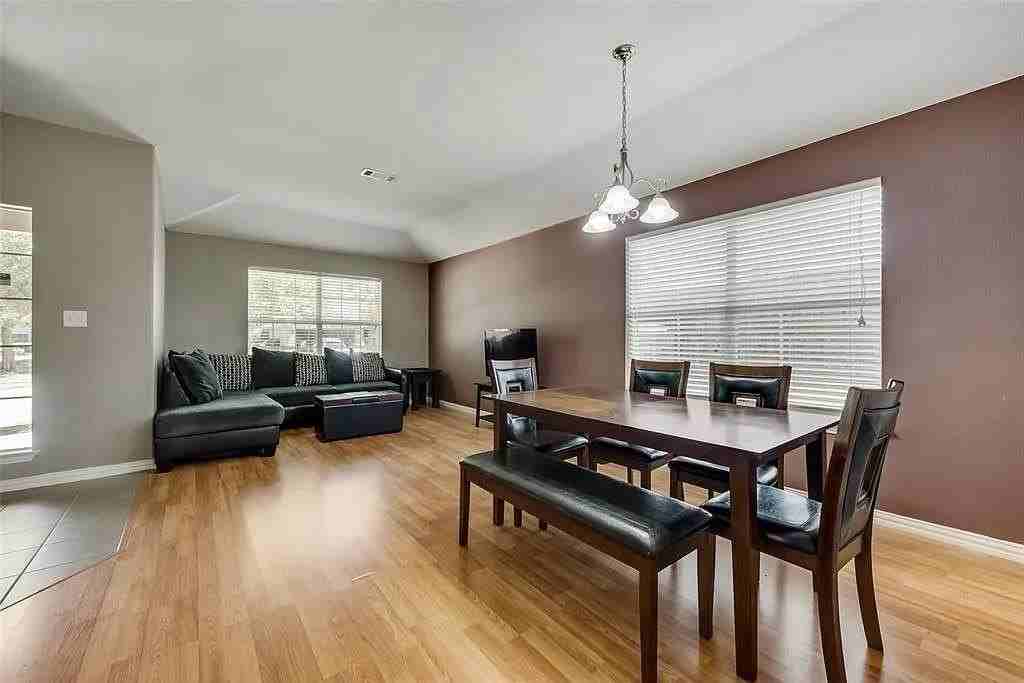 3608 Cottonwood Rd - Photo 3 of 21