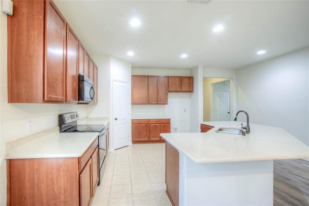 5633 Ridge Lake Dr - Photo 7 of 23