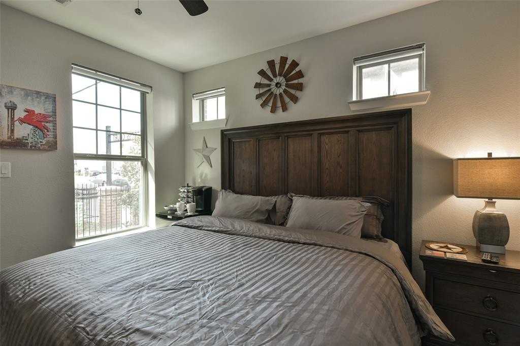 1309 Arch Pl - Photo 3 of 9