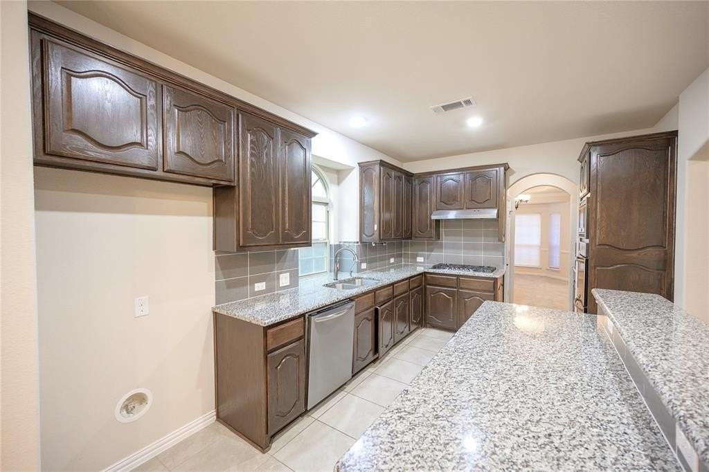 1305 Needle Cactus Dr - Photo 4 of 24