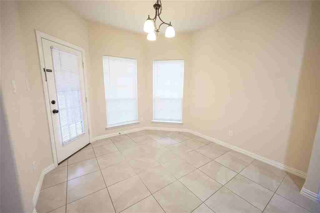 1305 Needle Cactus Dr - Photo 7 of 24