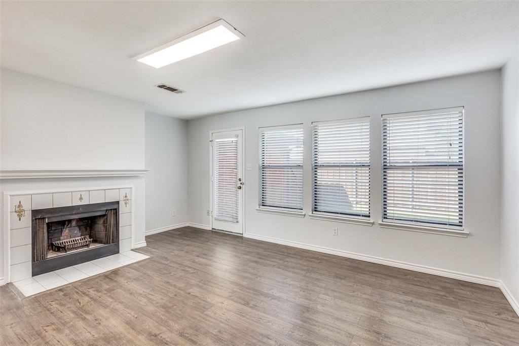 781 Chateau Ln - Photo 4 of 12