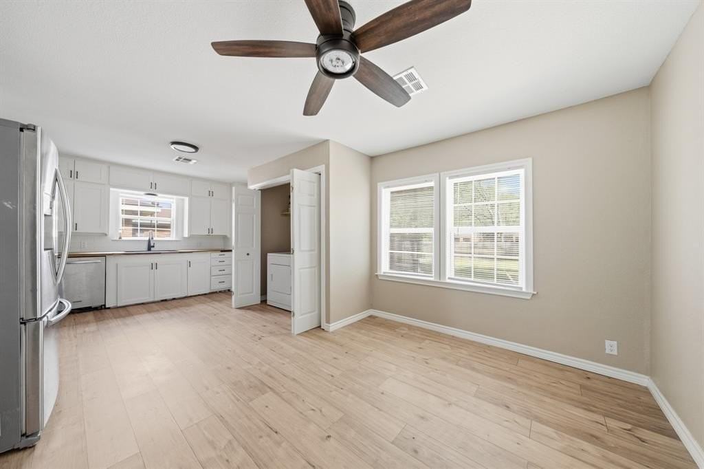 713 E Franklin St - Photo 6 of 21