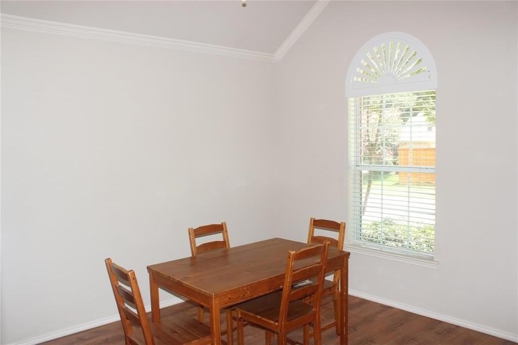 8313 Fountain Ridge Dr - Photo 2 of 24