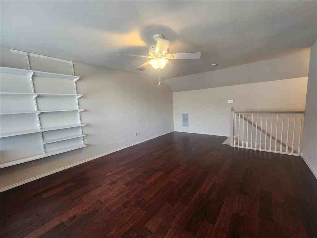 8313 Fountain Ridge Dr - Photo 5 of 24