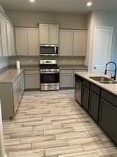 1913 Ridge Creek Ln - Photo 3 of 21