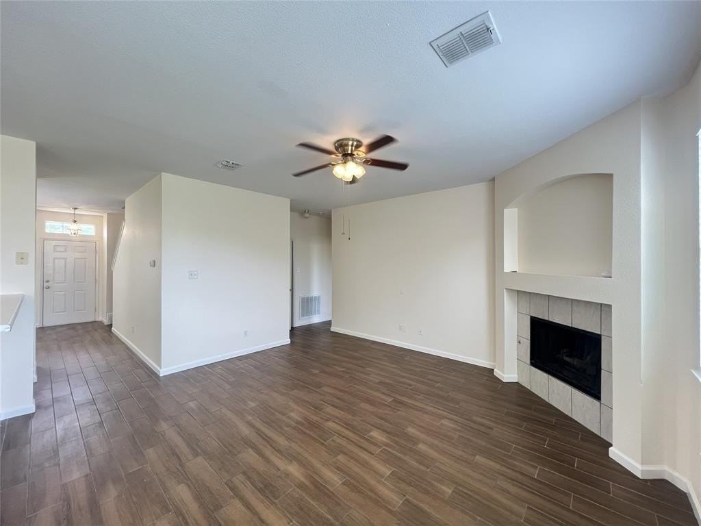 2323 Dogwood Dr - Photo 3 of 17