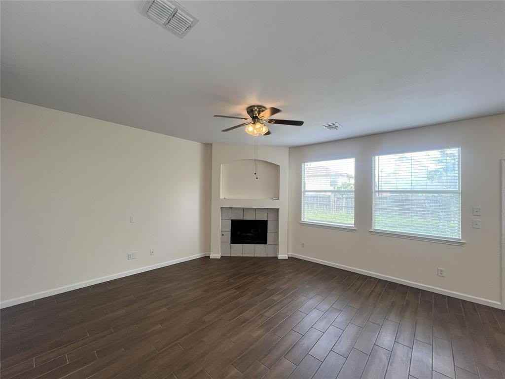 2323 Dogwood Dr - Photo 4 of 17