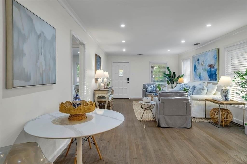 6514 Kenwell St - Photo 6 of 40