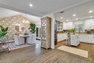 6514 Kenwell St - Photo 1 of 1