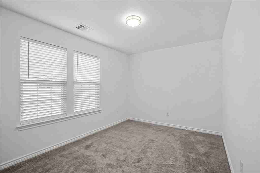 1714 Woodlawn Blvd - Photo 6 of 13