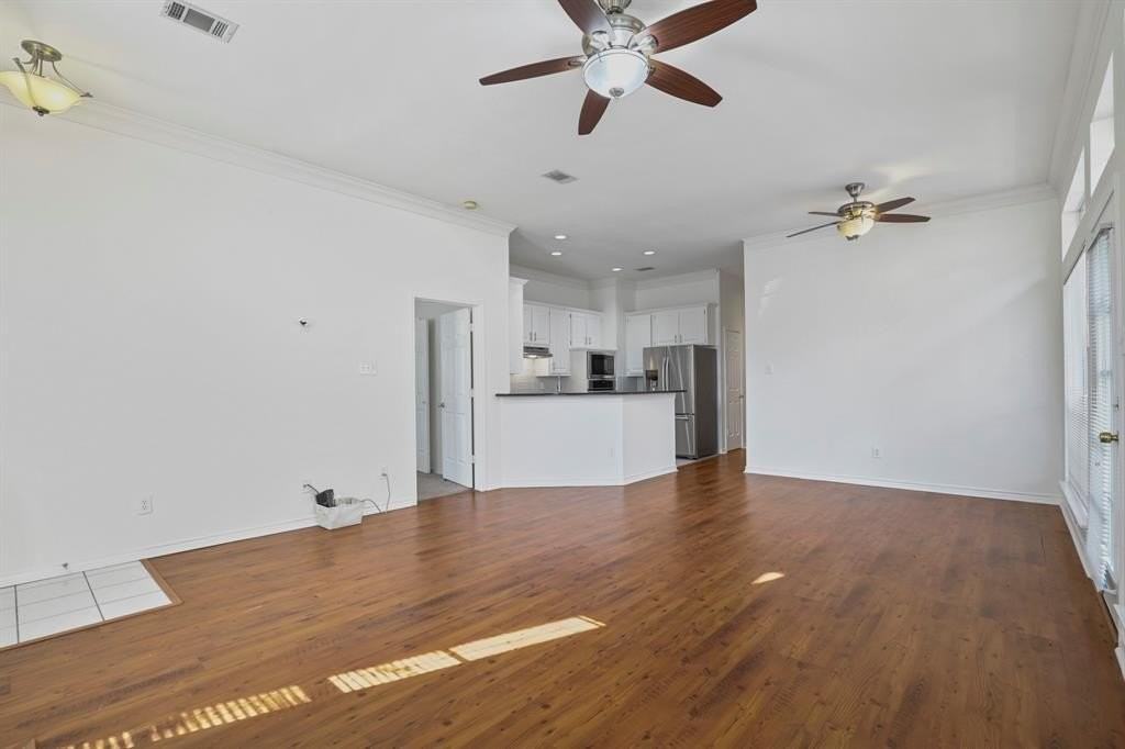 8704 Moss Hill Rd - Photo 3 of 22