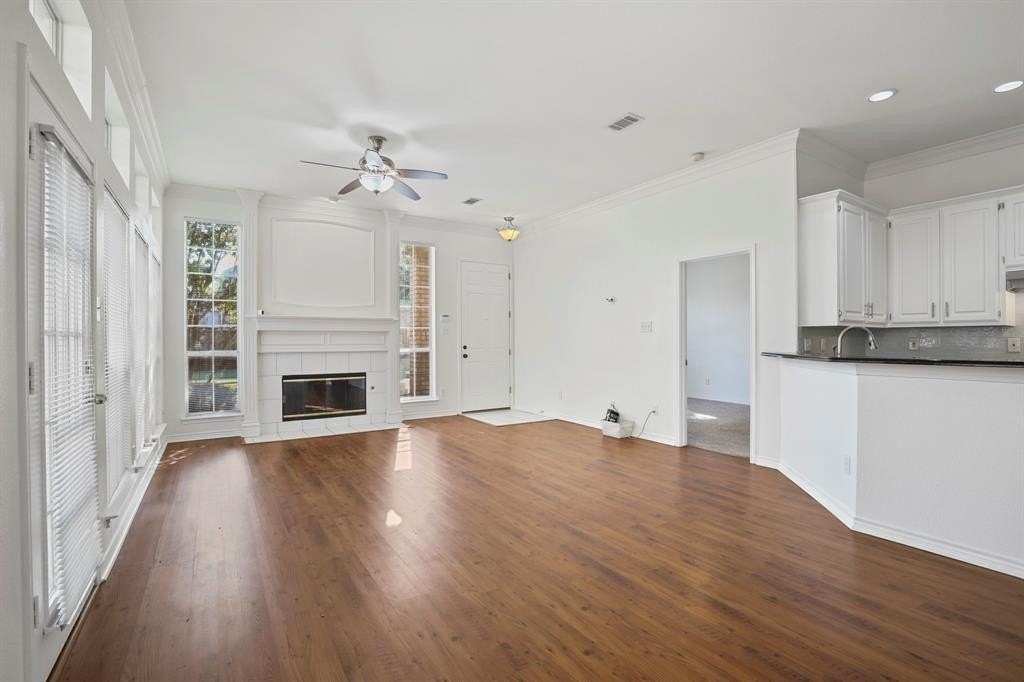 8704 Moss Hill Rd - Photo 4 of 22
