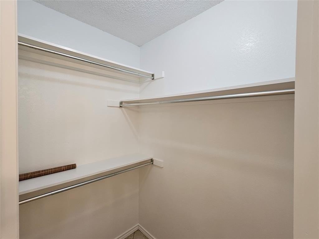 517 Vicki Ln - Photo 7 of 20