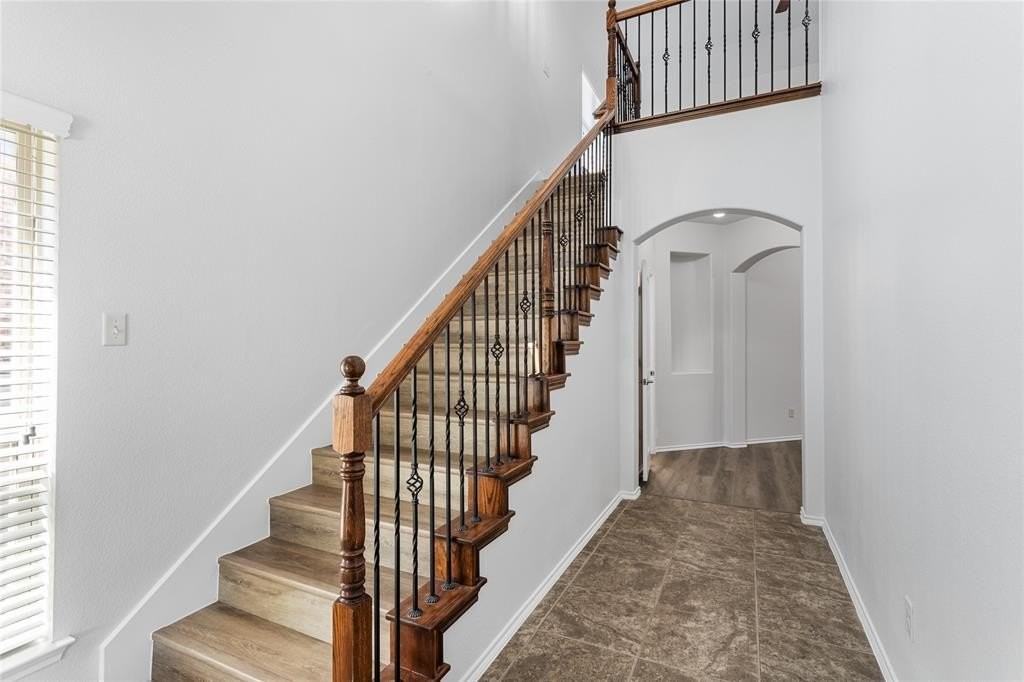 524 Mount Olive Ave - Photo 5 of 34