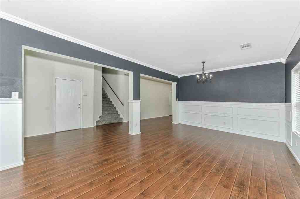 1020 Breeders Cup Dr - Photo 7 of 40