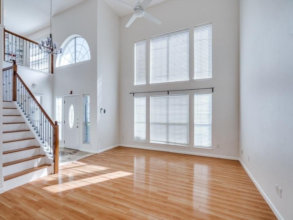 7833 Hardwick Ct - Photo 3 of 22