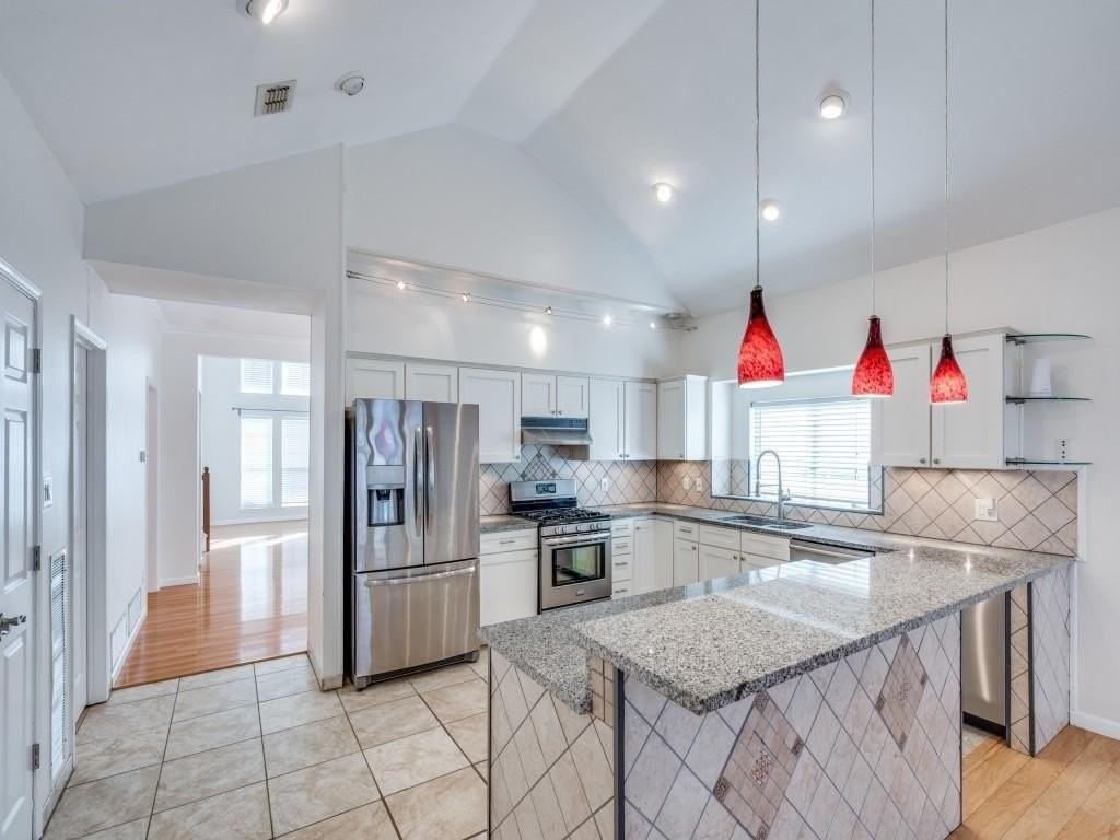 7833 Hardwick Ct - Photo 7 of 22