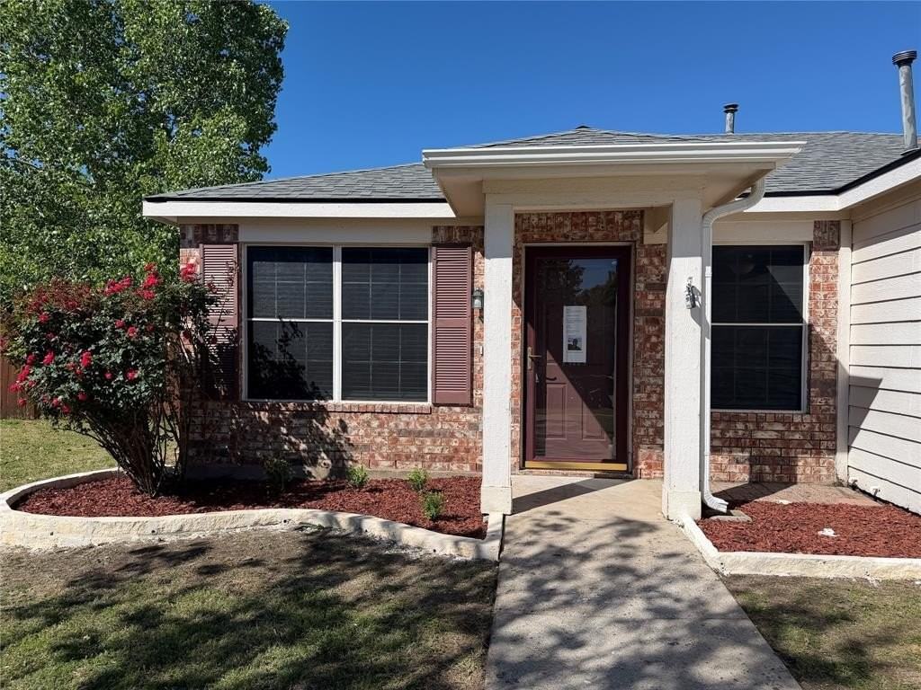 1424 Pheasant Dr - Photo 2 of 29