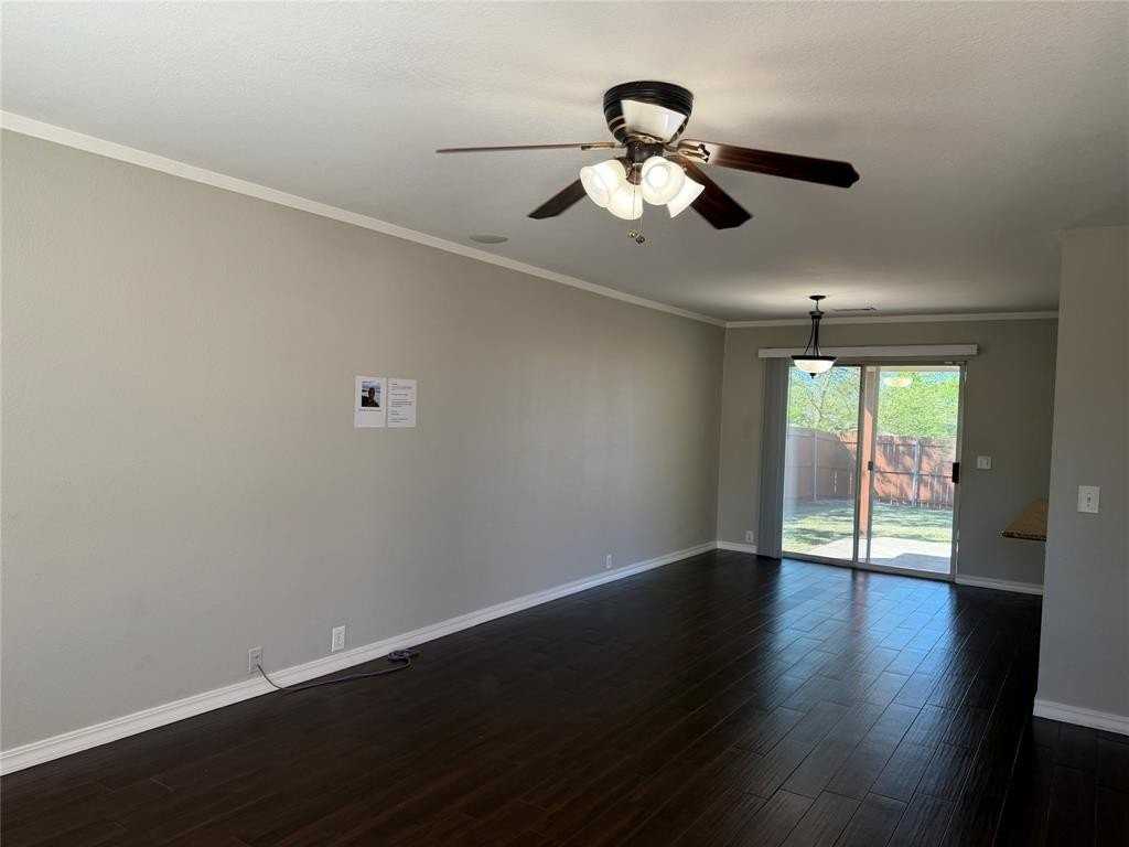 1424 Pheasant Dr - Photo 3 of 29