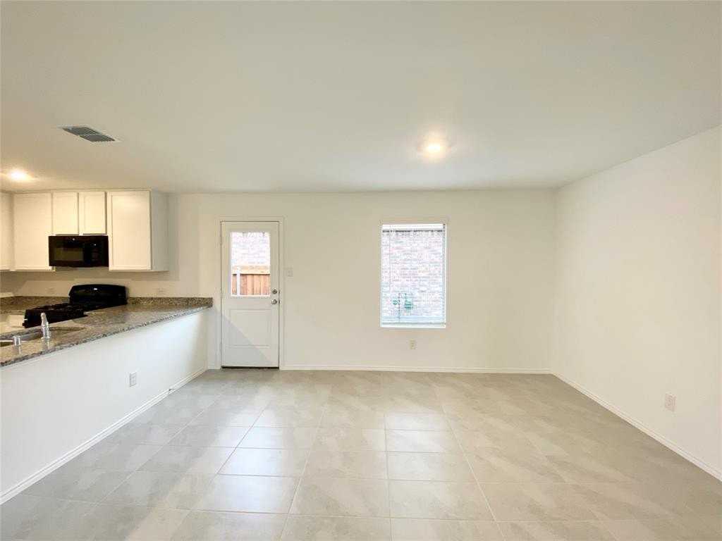 6905 Adderly Rd - Photo 3 of 11